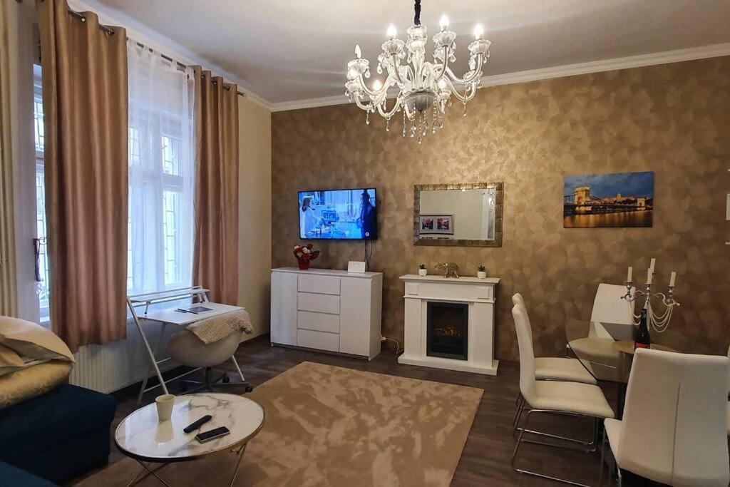 Buda Center Apartment Budapest Eksteriør bilde